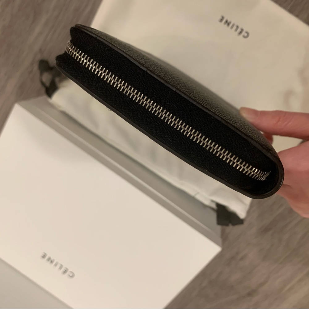 Celine | Large Zipped Multifunction Wallet In Calfskin | Black and Citron - Picture 4 of 16